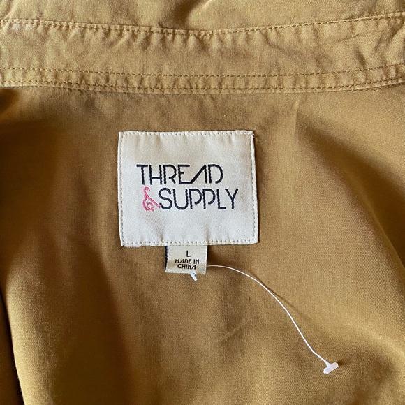 NWOT Thread & supply button down - Picture 7 of 9